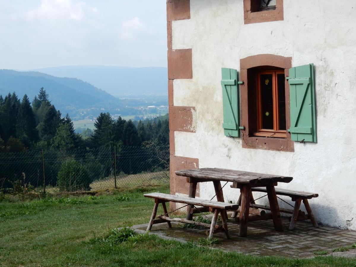Charming Holiday Home Near The Ski Slopes Vagney ภายนอก รูปภาพ